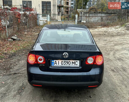 Синій Фольксваген Джетта, об'ємом двигуна 1.39 л та пробігом 270 тис. км за 5700 $, фото 5 на Automoto.ua