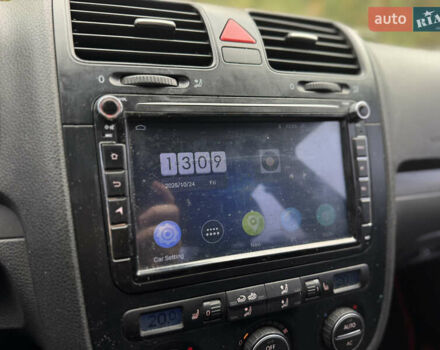 Фольксваген Джетта 2008 в Киеве на Automoto.ua Синий Фольксваген Джетта, объемом двигателя 1.6 л и пробегом 343 тыс. км за 5990 $, фото 15 на Automoto.ua