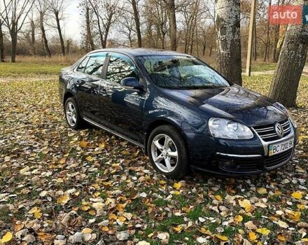 Синий Фольксваген Джетта, объемом двигателя 1.6 л и пробегом 227 тыс. км за 5700 $, фото 1 на Automoto.ua