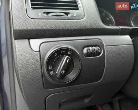 Синій Фольксваген Джетта, об'ємом двигуна 1.6 л та пробігом 343 тис. км за 5650 $, фото 11 на Automoto.ua