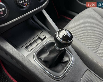 Фольксваген Джетта 2008 в Киеве на Automoto.ua Синий Фольксваген Джетта, объемом двигателя 1.6 л и пробегом 343 тыс. км за 5990 $, фото 13 на Automoto.ua