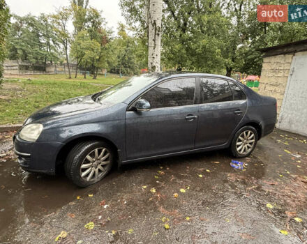 Синій Фольксваген Джетта, об'ємом двигуна 1.6 л та пробігом 345 тис. км за 5499 $, фото 2 на Automoto.ua