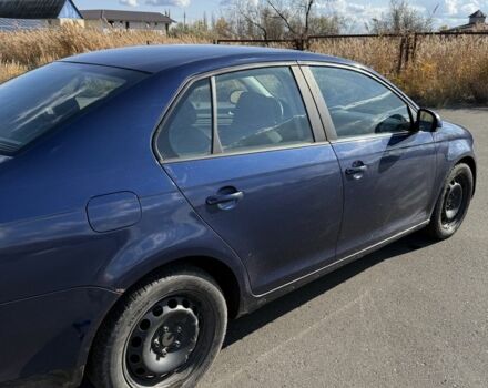 Фольксваген Джетта 2008 в Славянске на Automoto.ua Синий Фольксваген Джетта, объемом двигателя 1.9 л и пробегом 312 тыс. км за 3100 $, фото 5 на Automoto.ua