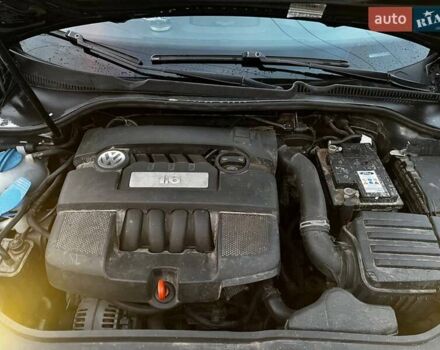 Синий Фольксваген Джетта, объемом двигателя 1.6 л и пробегом 291 тыс. км за 5000 $, фото 8 на Automoto.ua