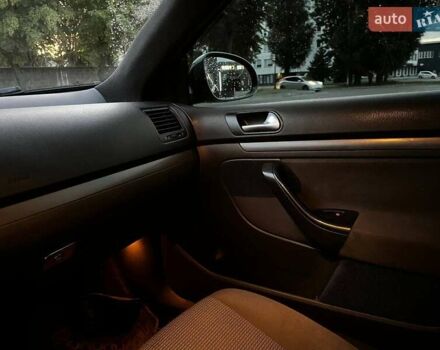 Синий Фольксваген Джетта, объемом двигателя 1.6 л и пробегом 291 тыс. км за 5000 $, фото 1 на Automoto.ua