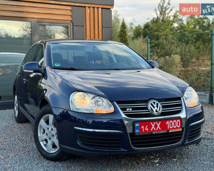 Синій Фольксваген Джетта, об'ємом двигуна 1.6 л та пробігом 215 тис. км за 8390 $, фото 32 на Automoto.ua
