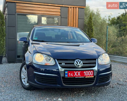 Синій Фольксваген Джетта, об'ємом двигуна 1.6 л та пробігом 215 тис. км за 8390 $, фото 33 на Automoto.ua