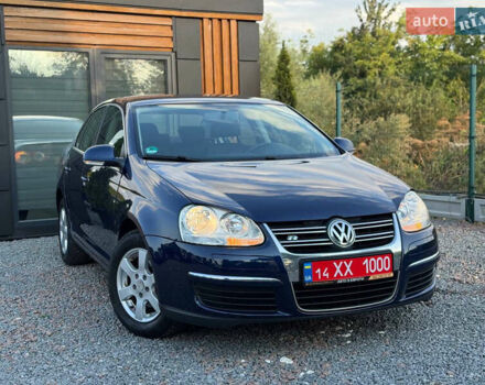Синій Фольксваген Джетта, об'ємом двигуна 1.6 л та пробігом 215 тис. км за 8390 $, фото 37 на Automoto.ua