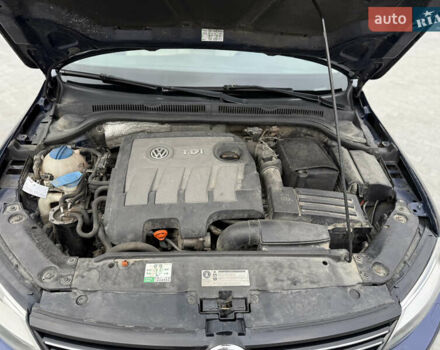 Синій Фольксваген Джетта, об'ємом двигуна 1.6 л та пробігом 210 тис. км за 7550 $, фото 25 на Automoto.ua