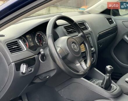 Синий Фольксваген Джетта, объемом двигателя 1.6 л и пробегом 230 тыс. км за 7150 $, фото 25 на Automoto.ua