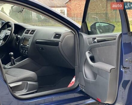 Синий Фольксваген Джетта, объемом двигателя 1.6 л и пробегом 230 тыс. км за 7150 $, фото 41 на Automoto.ua