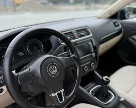 Синій Фольксваген Джетта, об'ємом двигуна 1.6 л та пробігом 210 тис. км за 7550 $, фото 15 на Automoto.ua