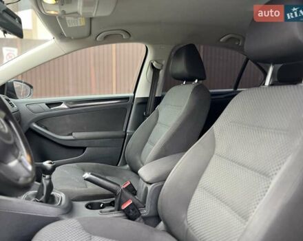 Синий Фольксваген Джетта, объемом двигателя 1.6 л и пробегом 230 тыс. км за 7150 $, фото 30 на Automoto.ua