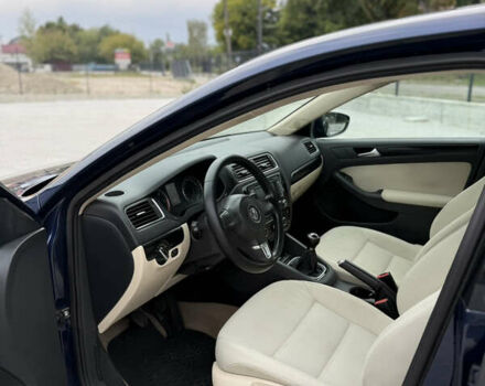 Синій Фольксваген Джетта, об'ємом двигуна 1.6 л та пробігом 210 тис. км за 7550 $, фото 17 на Automoto.ua