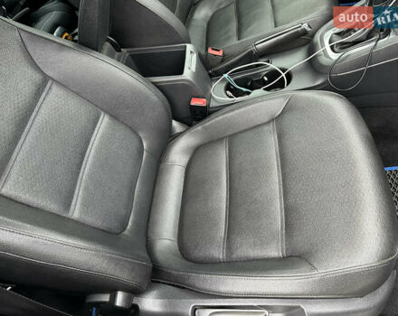 Синий Фольксваген Джетта, объемом двигателя 2.48 л и пробегом 142 тыс. км за 7999 $, фото 69 на Automoto.ua