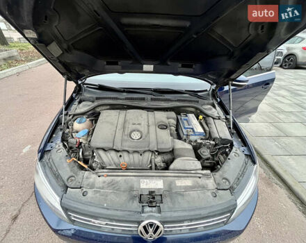 Синий Фольксваген Джетта, объемом двигателя 2.5 л и пробегом 258 тыс. км за 7800 $, фото 28 на Automoto.ua