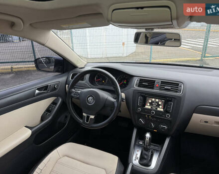 Синий Фольксваген Джетта, объемом двигателя 2.5 л и пробегом 256 тыс. км за 7790 $, фото 26 на Automoto.ua