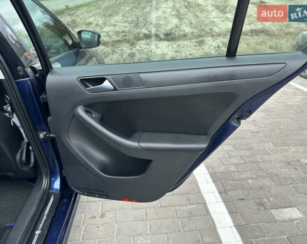 Синий Фольксваген Джетта, объемом двигателя 2.48 л и пробегом 142 тыс. км за 7999 $, фото 73 на Automoto.ua