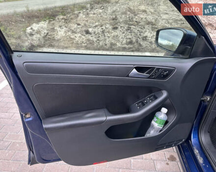 Синий Фольксваген Джетта, объемом двигателя 2.48 л и пробегом 142 тыс. км за 7999 $, фото 86 на Automoto.ua