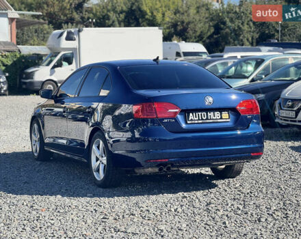 Фольксваген Джетта 2013 в Бердичеве на Automoto.ua Синий Фольксваген Джетта, объемом двигателя 1.8 л и пробегом 158 тыс. км за 8300 $, фото 5 на Automoto.ua