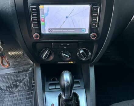 Синій Фольксваген Джетта, об'ємом двигуна 2.5 л та пробігом 240 тис. км за 7350 $, фото 19 на Automoto.ua