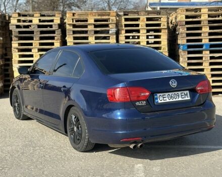 Фольксваген Джетта 2013 в Кицмане на Automoto.ua Синий Фольксваген Джетта, объемом двигателя 2 л и пробегом 160 тыс. км за 9600 $, фото 6 на Automoto.ua