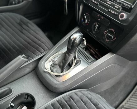 Фольксваген Джетта 2013 в Кицмане на Automoto.ua Синий Фольксваген Джетта, объемом двигателя 2 л и пробегом 160 тыс. км за 9600 $, фото 10 на Automoto.ua