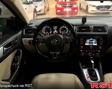 Синий Фольксваген Джетта, объемом двигателя 1.4 л и пробегом 134 тыс. км за 7800 $, фото 11 на Automoto.ua