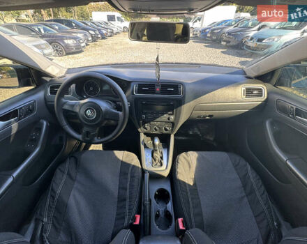 Синій Фольксваген Джетта, об'ємом двигуна 1.8 л та пробігом 158 тис. км за 7999 $, фото 12 на Automoto.ua