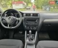 Фольксваген Джетта 2014 в Киеве на Automoto.ua Синий Фольксваген Джетта, объемом двигателя 1.8 л и пробегом 180 тыс. км за 6700 $, фото 14 на Automoto.ua