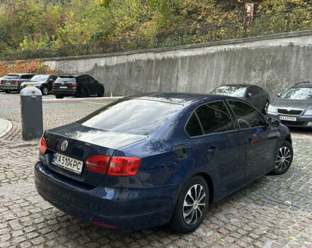 Фольксваген Джетта 2014 в Киеве на Automoto.ua Синий Фольксваген Джетта, объемом двигателя 2 л и пробегом 313 тыс. км за 7300 $, фото 4 на Automoto.ua