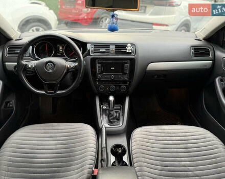 Фольксваген Джетта 2015 у Одесі на Automoto.ua Синій Фольксваген Джетта, об'ємом двигуна 1.39 л та пробігом 240 тис. км за 8900 $, фото 44 на Automoto.ua