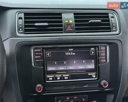 Синій Фольксваген Джетта, об'ємом двигуна 1.8 л та пробігом 134 тис. км за 9999 $, фото 30 на Automoto.ua