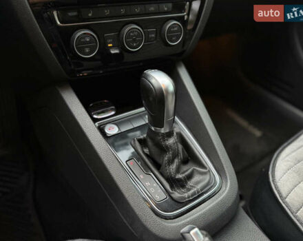 Фольксваген Джетта 2015 у Одесі на Automoto.ua Синій Фольксваген Джетта, об'ємом двигуна 1.39 л та пробігом 240 тис. км за 8900 $, фото 53 на Automoto.ua