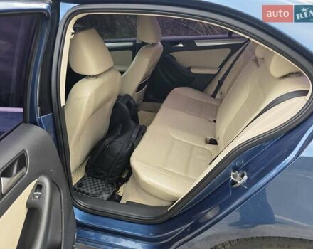 Фольксваген Джетта 2015 в Киеве на Automoto.ua Синий Фольксваген Джетта, объемом двигателя 1.8 л и пробегом 213 тыс. км за 11900 $, фото 3 на Automoto.ua