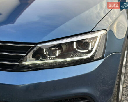 Синий Фольксваген Джетта, объемом двигателя 1.4 л и пробегом 236 тыс. км за 7999 $, фото 3 на Automoto.ua