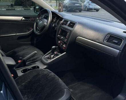 Синий Фольксваген Джетта, объемом двигателя 1.8 л и пробегом 215 тыс. км за 10800 $, фото 10 на Automoto.ua