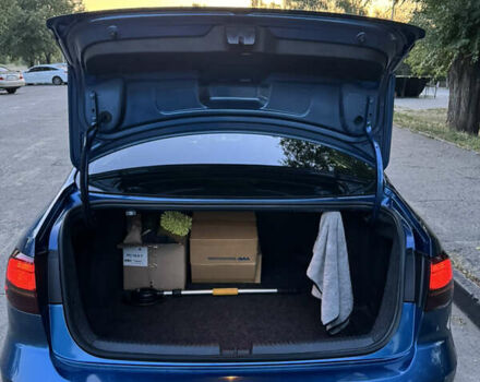 Синий Фольксваген Джетта, объемом двигателя 1.8 л и пробегом 215 тыс. км за 10800 $, фото 7 на Automoto.ua