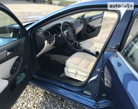 Синій Фольксваген Джетта, об'ємом двигуна 2 л та пробігом 238 тис. км за 10400 $, фото 11 на Automoto.ua