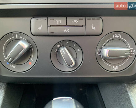 Синий Фольксваген Джетта, объемом двигателя 1.8 л и пробегом 145 тыс. км за 9600 $, фото 13 на Automoto.ua