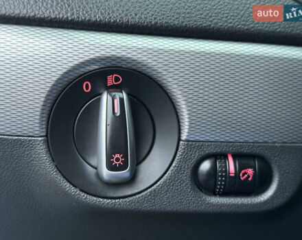 Синій Фольксваген Джетта, об'ємом двигуна 1.8 л та пробігом 134 тис. км за 9999 $, фото 33 на Automoto.ua