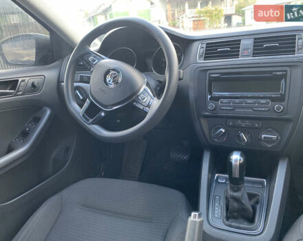 Синий Фольксваген Джетта, объемом двигателя 1.8 л и пробегом 145 тыс. км за 9600 $, фото 10 на Automoto.ua