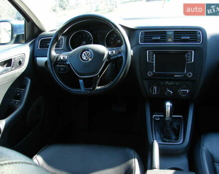 Синий Фольксваген Джетта, объемом двигателя 1.4 л и пробегом 124 тыс. км за 10999 $, фото 17 на Automoto.ua