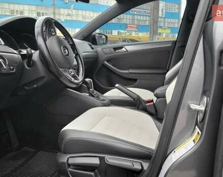 Синий Фольксваген Джетта, объемом двигателя 1.8 л и пробегом 172 тыс. км за 10500 $, фото 4 на Automoto.ua