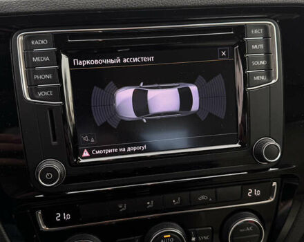 Синій Фольксваген Джетта, об'ємом двигуна 1.6 л та пробігом 137 тис. км за 13300 $, фото 16 на Automoto.ua