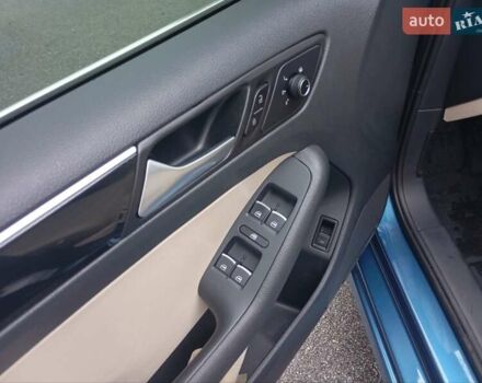 Синій Фольксваген Джетта, об'ємом двигуна 1.8 л та пробігом 85 тис. км за 12600 $, фото 16 на Automoto.ua