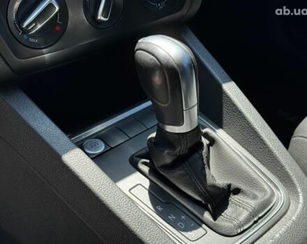 Синій Фольксваген Джетта, об'ємом двигуна 1.4 л та пробігом 93 тис. км за 11790 $, фото 16 на Automoto.ua