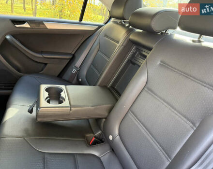 Синій Фольксваген Джетта, об'ємом двигуна 1.4 л та пробігом 100 тис. км за 9500 $, фото 18 на Automoto.ua