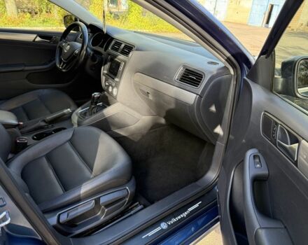 Фольксваген Джетта 2017 в Кривом Роге на Automoto.ua Синий Фольксваген Джетта, объемом двигателя 1.4 л и пробегом 99 тыс. км за 9700 $, фото 20 на Automoto.ua