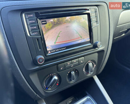 Синій Фольксваген Джетта, об'ємом двигуна 1.4 л та пробігом 100 тис. км за 9500 $, фото 24 на Automoto.ua